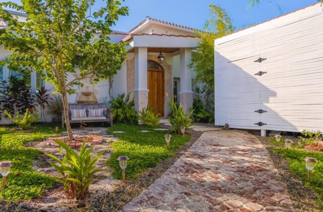 How to Contact Vacation Rental Owners in Dorado: Communication Tips & Red Flags