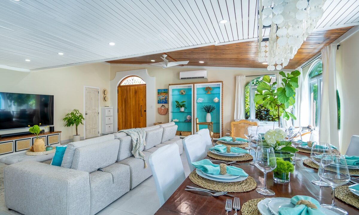 How to Find Private Vacation Rentals in Dorado vs. Hotels: A Real Comparison
